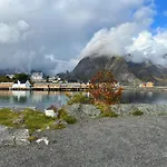 Apartment Lofoten - Rostad Retro Rorbuer Reine