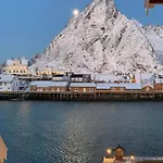 Lofoten - Rostad Retro Rorbuer Apartment Reine