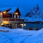 Lofoten - Rostad Retro Rorbuer Apartment Reine