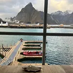 Lofoten - Rostad Retro Rorbuer *