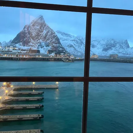 Lofoten - Rostad Retro Rorbuer Reine