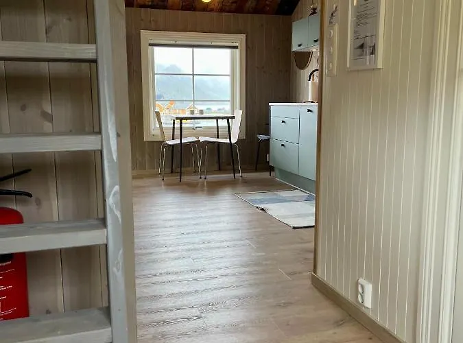 Lofoten - Rostad Retro Rorbuer * Reine