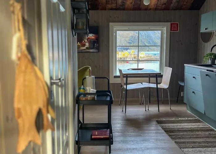 Lofoten - Rostad Retro Rorbuer Lägenhet