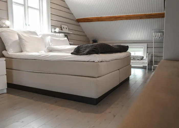 Lofoten - Rostad Retro Rorbuer *