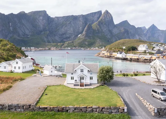 Lofoten - Rostad Retro Rorbuer Daire Reine